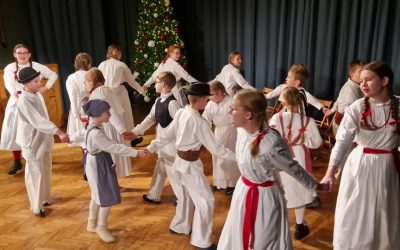 NASTOP STAREJŠE OTROŠKE FOLKLORNE SKUPINE OŠ METLIKA IN OTROŠKE FOLKLORNE SKUPINE IVAN NAVRATIL